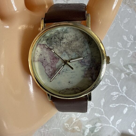 Unbranded Other - Unisex Classic Round Gold Tone Case World Map Dial Brown Faux Leather Watch